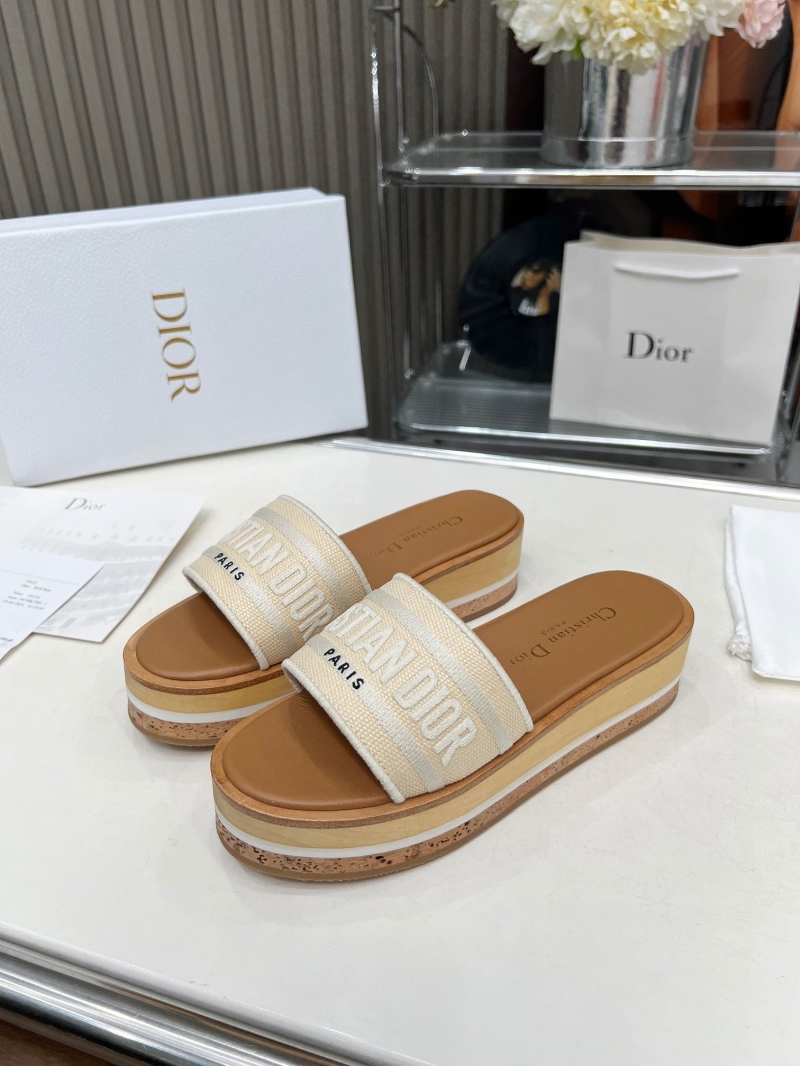 ch**an D*or slippers